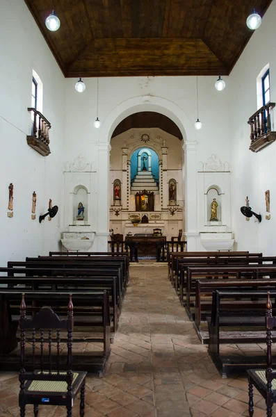 Небольшая церковь в Фернандо-де-Норонья — стоковое фото