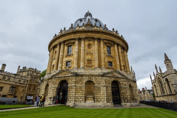 Radcliffe Camera épület az Oxfordi Egyetem — Stock Fotó