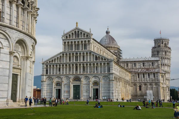 Edifícios Piazza Miracoli, Pisa — Fotografia de Stock