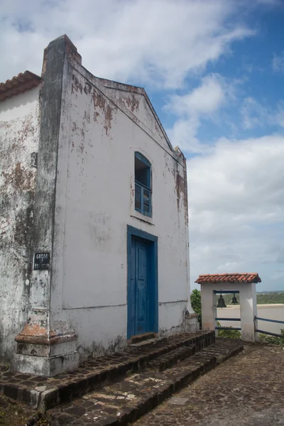 Liten kyrka i Alcntara — Stockfoto