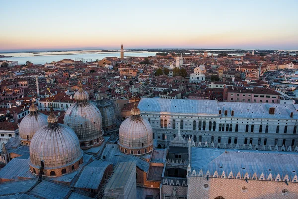 Népszerű idegenforgalmi célpont, Velence — Stock Fotó