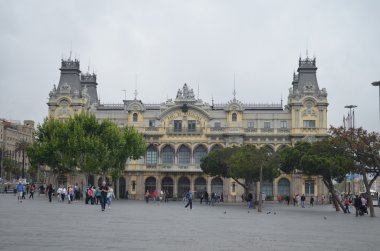 Barcelona'da eski Gümrük Binası 