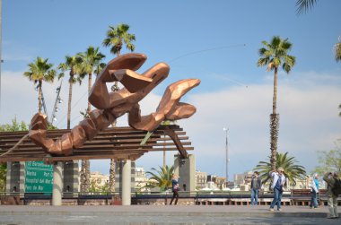  şeklinde karides heykel