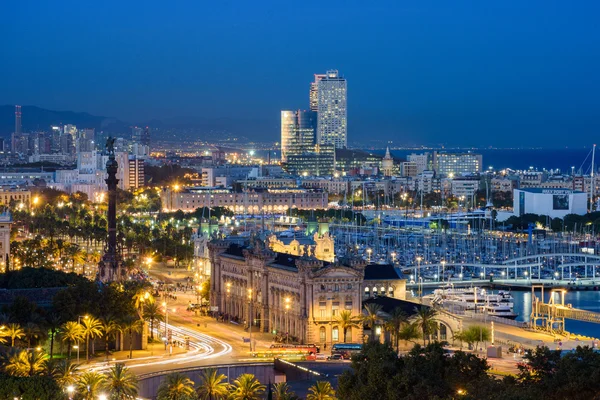 Barcelona på natten, Spanien — Stockfoto