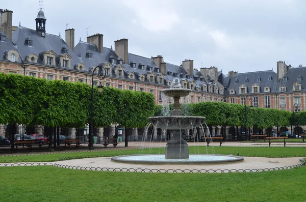 Place des Vosges, Paris — Stockfoto
