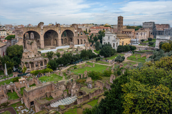 римский форум в Риме