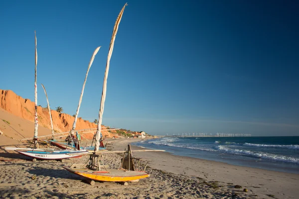 Barcos en la costa, Canoa Quebrada —  Fotos de Stock