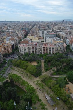  Sagrada Familia Katedrali görüntülemek