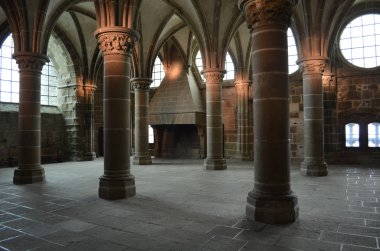  Mont Saint Michel Manastırı