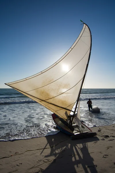 Boot an der Küste, canoa quebrada — Stockfoto