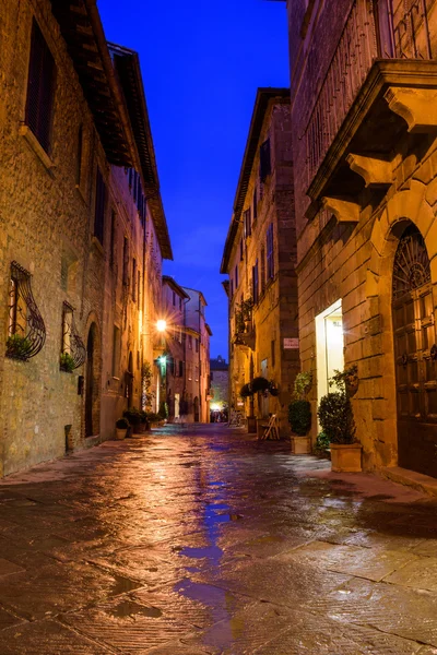 Cozy street with green plants — Stock Photo, Image