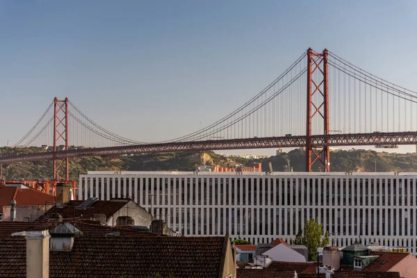 Hermosa Vista Puente Abril Sobre Río Tejo Atardecer Centro Lisboa — Foto de Stock