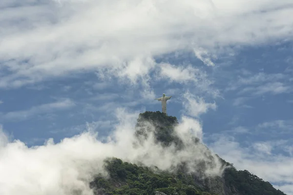 Hermosa Vista Cristo Redentor Estatua Con Nubes Selva Tropical Parque —  Fotos de Stock