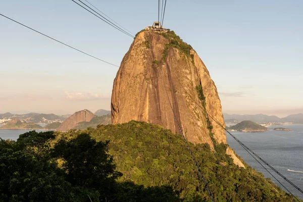 Piękny Widok Sugar Loaf Kolejki Linowej Lasu Deszczowego Rio Janeiro — Zdjęcie stockowe