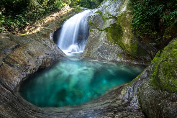 Beautiful Rainforest Waterfall Crystal Clear Water Pool Green Landscape Serrinha — Stock Photo, Image