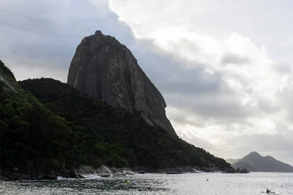 Linda Vista Para Montanha Pão Açúcar Com Nuvens Brancas Rio — Fotografia de Stock