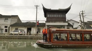 Çin 'in Suzhou şehrindeki Shantang caddesinin tarihi manzarası. Yüksek kalite 4k görüntü