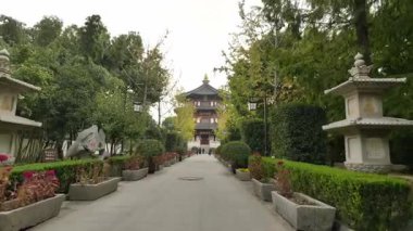 Suzhou, Çin - 8 Mart 2022: Hanshan Tapınağı 4 'teki manzara, Çin Suzhou' daki antik kültür. Yüksek kalite 4k görüntü