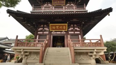 Suzhou, Çin - 8 Mart 2022: Hanshan Tapınağı 4 'teki manzara, Çin Suzhou' daki antik kültür. Yüksek kalite 4k görüntü