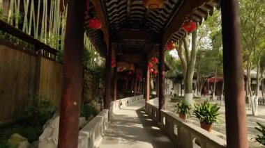 Suzhou, Çin - 8 Mart 2022: Hanshan Tapınağı 4 'teki manzara, Çin Suzhou' daki antik kültür. Yüksek kalite 4k görüntü