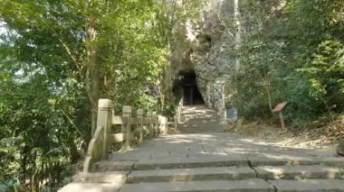 Wenzhou Çin 'deki güney yandang dağlarının doğal manzarası. Yüksek kalite 4k görüntü