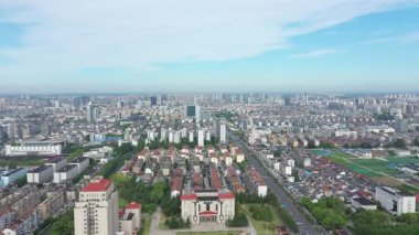 Yangzhou şehir manzarası ve Jiangsu, Çin 'deki tarihi mimari. Yüksek kalite 4k görüntü