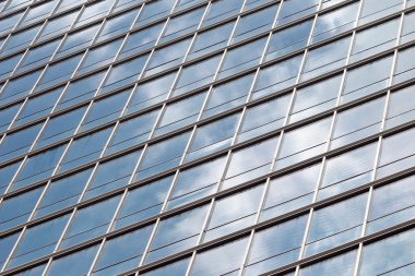 Modern Cam bina yansıması