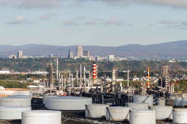 Vista aérea de una refinería — Foto de Stock