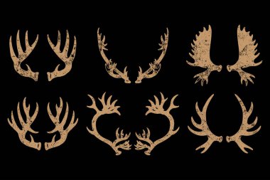 Geyik boynuzları ve boynuzları avlanmak için retro siluet simgesi oluşturuldu. Geyik boynuzları, geyik boynuzları açık hava için eskimiş katı element tasarımı paketleri. Geyik boynuzları yaban hayatı macerası için kırsal sembol.