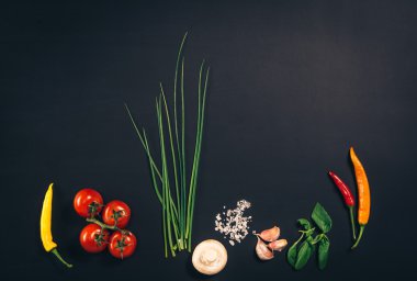 Gıda kavramı arka plan. Yukarıda da görüleceği kara tahta siyah, v ana sayfa