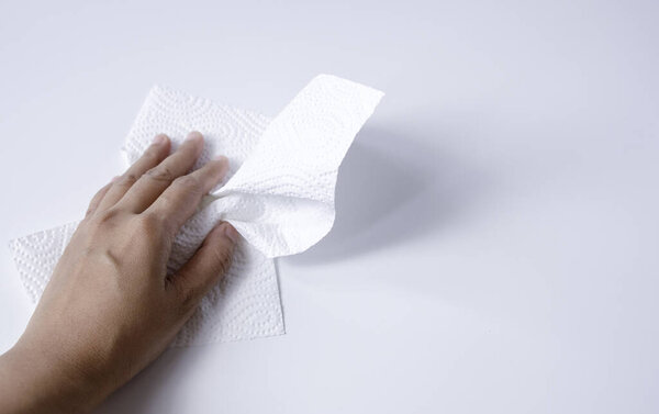 Стол для мытья рук с кухонным полотенцем