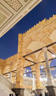 Makkah, Suudi Arabistan - 8 Mart 2024: Mescidi Haram 'ın iç mimarisi