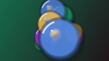 Yeşil masadaki bulanık bilardo topları