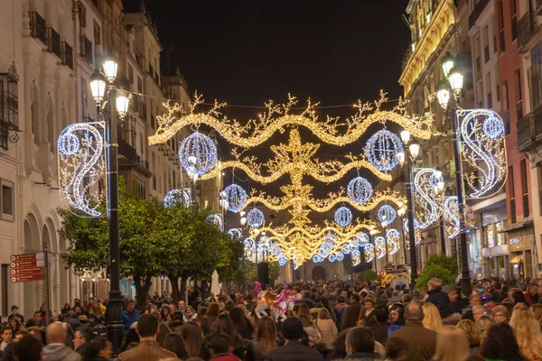 Sewilla Hiszpania Grudnia 2018 Oświetlenie Świąteczne Wokół Katedry Najświętszej Marii — Zdjęcie stockowe