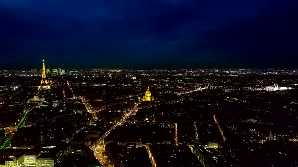Eiffelturm Nachts Beleuchtet — Stockvideo