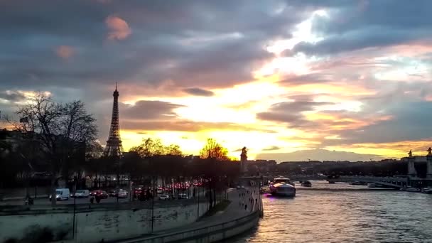 Uitzicht Stad Parijs Met Eiffeltoren Bij Zonsondergang — Stockvideo