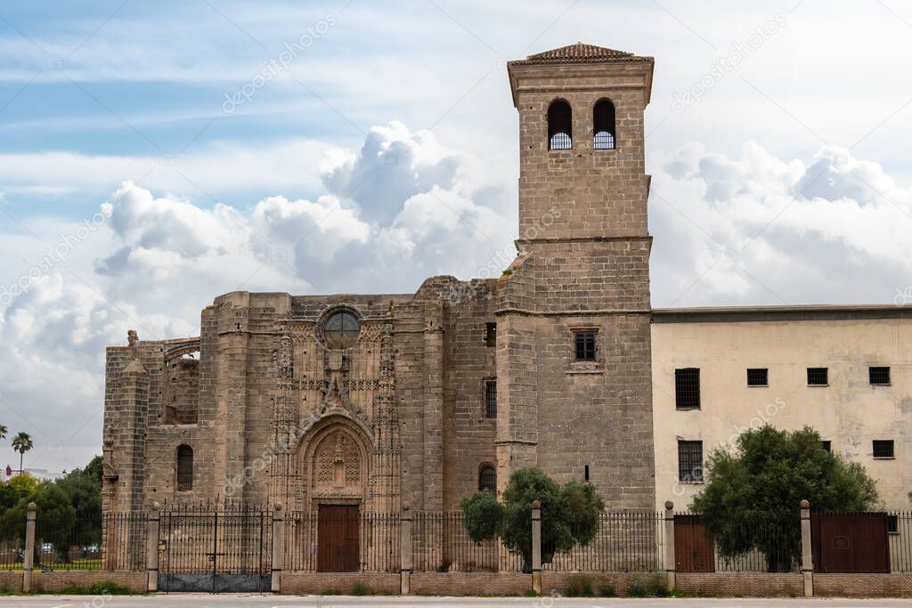 The monastery of La Victoria is a former convent in the Spanish town El Puerto de Santa Maria, erected in the early 16th century by the lords of the then town, the Dukes of Medinaceli.