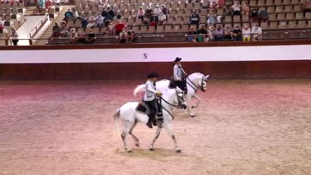 Jerez Frontera Cadiz Spanien Juni 2021 Reiter Traditioneller Tracht Zeigen — Stockvideo