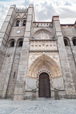 Kurtarıcı Katedrali (Katedral de Cristo Salvador), İspanya 'nın Eski Kastilya eyaletinin güneyinde Avila' daki Katolik kilisesi..