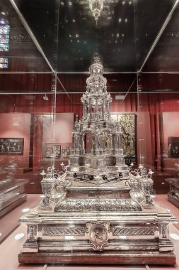 Avila, İspanya - 9 Eylül 2017: Kurtarıcının Katedrali (Katedral de Cristo Salvador) Corpus Christi geçit töreninde alınan velayet)