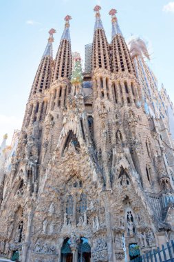 Tamamlanmamış kutsal aile cephesi 