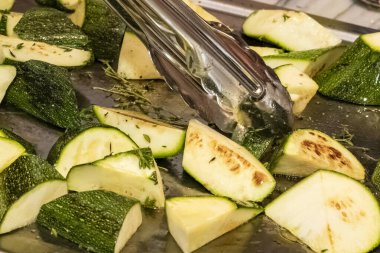 Lezzetli kızarmış kabak baharatları. Kapat.