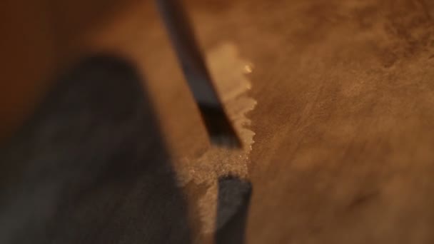 Vase de peinture avec technique de dekupage   