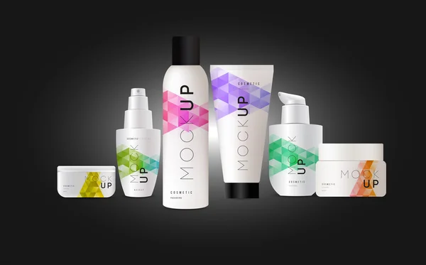 Kozmetik Şişeler mockup kümesi