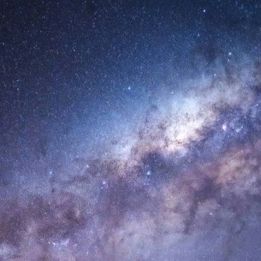 Samanyolu galaksisi, yıldızlar ve uzay tozu