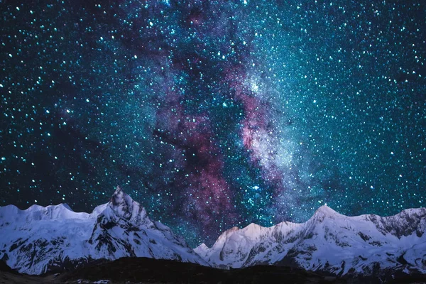 Güzel gece yıldızlı gökyüzü