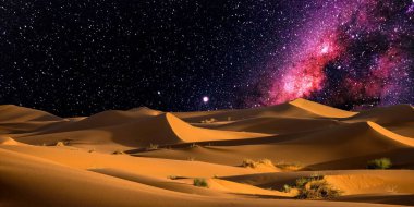 Çölün güzel gece manzarası