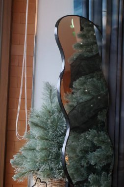 İç kısımda Noel ağacı