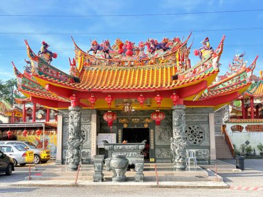 Malezya Tapınağı Mimarisi. Malezya 'daki tapınak mimarisi Çin, Hint ve Budist kültürel unsurları harmanlıyor, zengin dini sanat ve geleneksel zanaatkarlık sergiliyor..