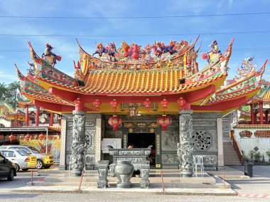 Malezya Tapınağı Mimarisi. Malezya 'daki tapınak mimarisi Çin, Hint ve Budist kültürel unsurları harmanlıyor, zengin dini sanat ve geleneksel zanaatkarlık sergiliyor..